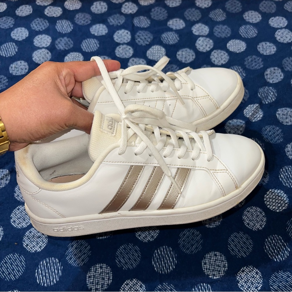 Adidas women’s sneakers - Picture 6 of 11